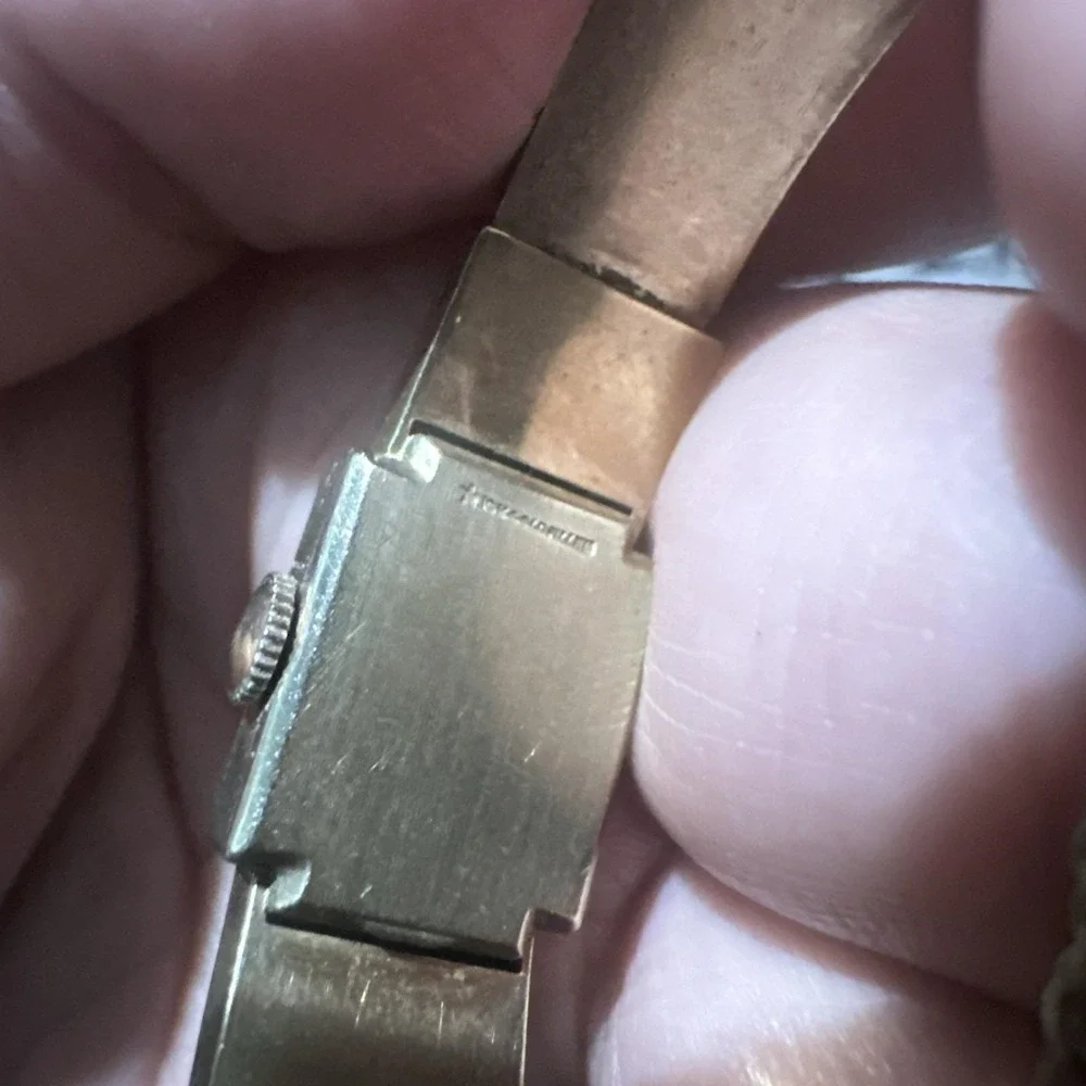 Wittnauer elegant gold